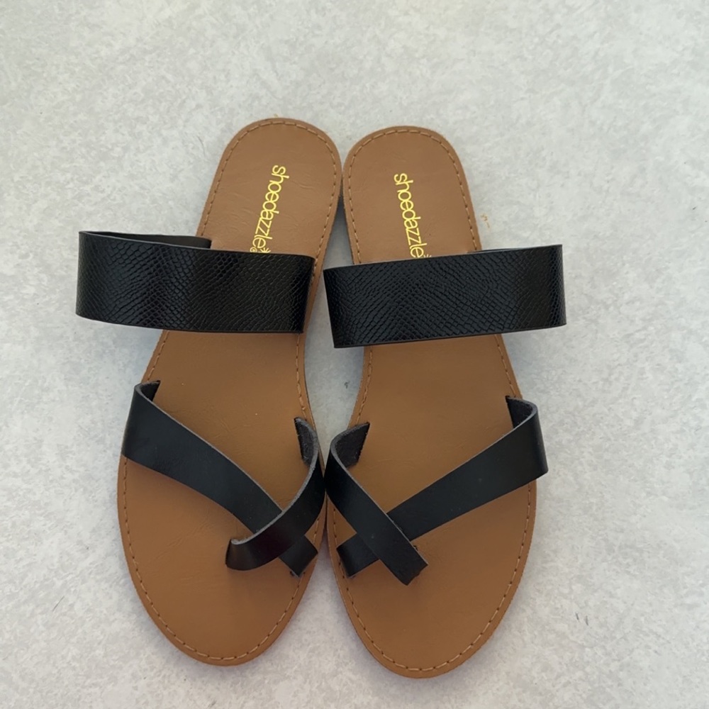Size 8 Shoe Dazzle Sandals Never Worn